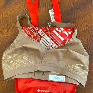 Lululemon “awake to lace” bra